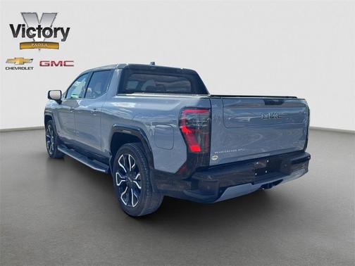 2024 GMC Sierra EV Denali
