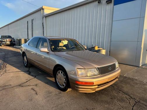 1996 Lexus LS 400 