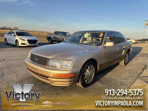 1996 Lexus LS 400 