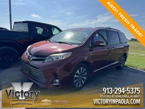 2018 Toyota Sienna XLE