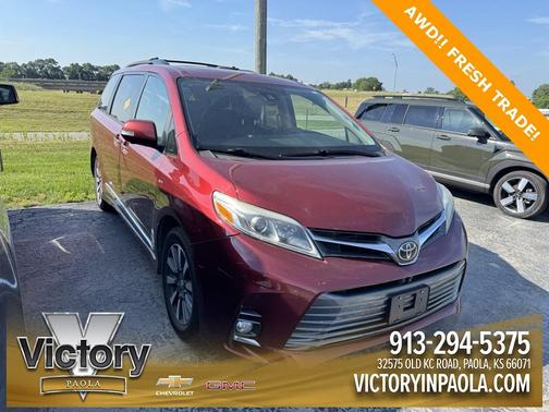 2018 Toyota Sienna XLE