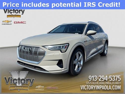 2019 Audi e-tron Premium Plus