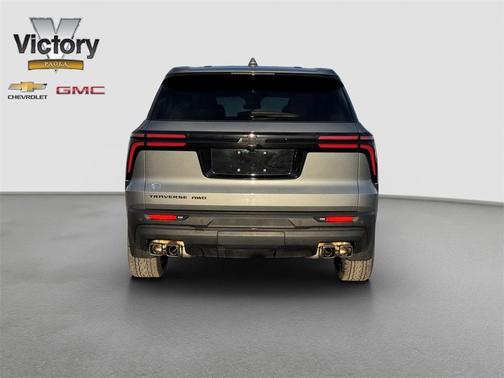 2024 Chevrolet Traverse LS