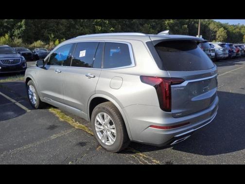 2025 Cadillac XT6 Luxury AWD