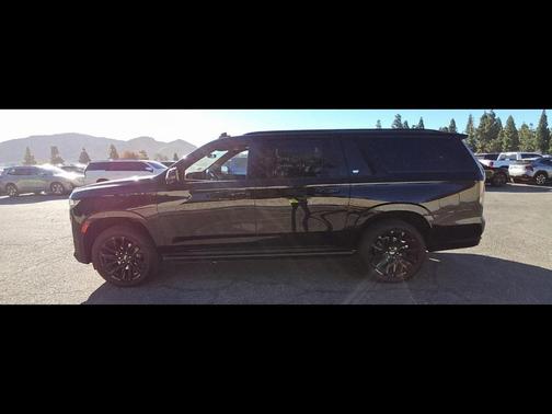 2023 Cadillac Escalade ESV Sport Platinum