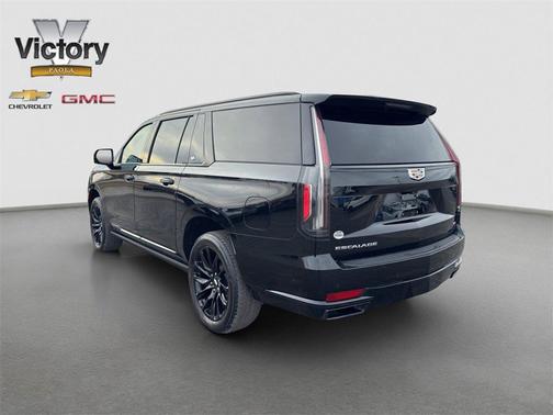 2023 Cadillac Escalade ESV Sport Platinum