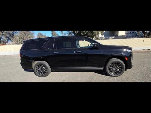 2023 Cadillac Escalade ESV Sport Platinum