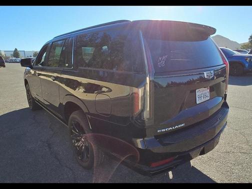 2023 Cadillac Escalade ESV Sport Platinum