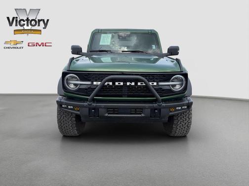 Eruption Green Metallic 2022 Ford Bronco Wildtrak