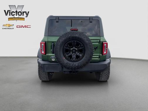 Eruption Green Metallic 2022 Ford Bronco Wildtrak