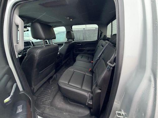 Quicksilver Metallic 2017 GMC Sierra 1500 SLT