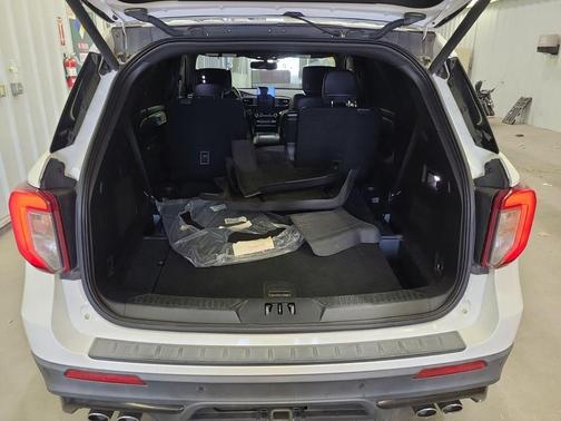 Star White Metallic Tri-Coat 2021 Ford Explorer ST
