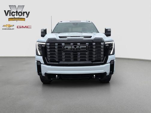 Glacier White Tricoat 2026 GMC Sierra 2500 Denali Ultimate