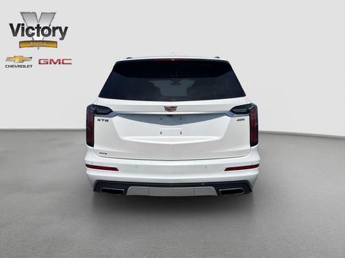 Crystal White Tricoat 2024 Cadillac XT6 Sport AWD