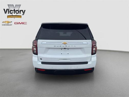 2023 Chevrolet Suburban LS