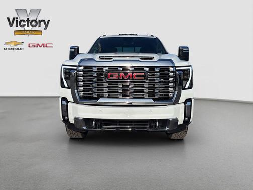 Summit White 2026 GMC Sierra 2500 Denali