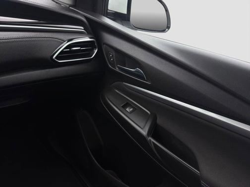 Summit White 2023 Chevrolet Bolt EUV LT