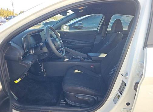 White 2025 Hyundai ELANTRA SEL Sport