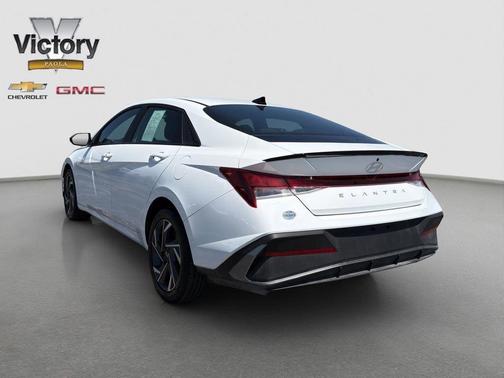 White 2025 Hyundai ELANTRA SEL Sport