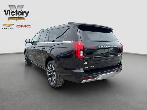 Agate Black Metallic 2025 Ford Expedition Max Platinum