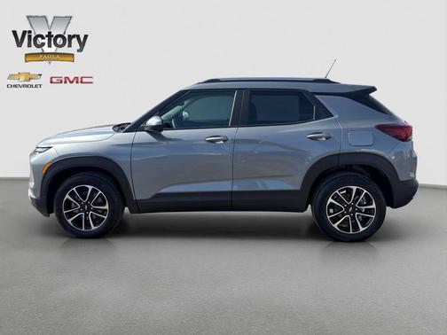 Sterling Gray Metallic 2026 Chevrolet Trailblazer LT