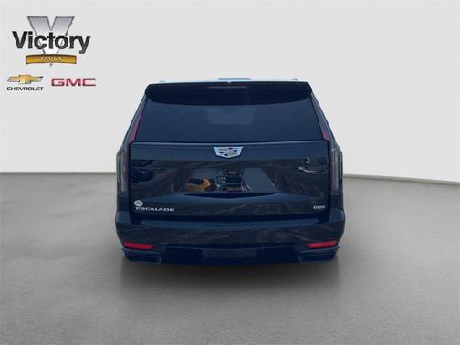 2022 Cadillac Escalade ESV Sport