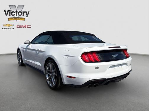 Oxford White 2019 Ford Mustang GT Premium