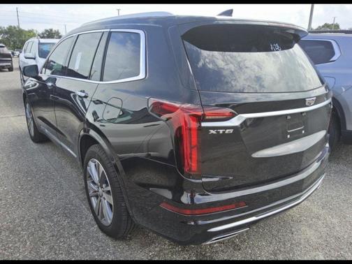 2024 Cadillac XT6 Premium Luxury FWD