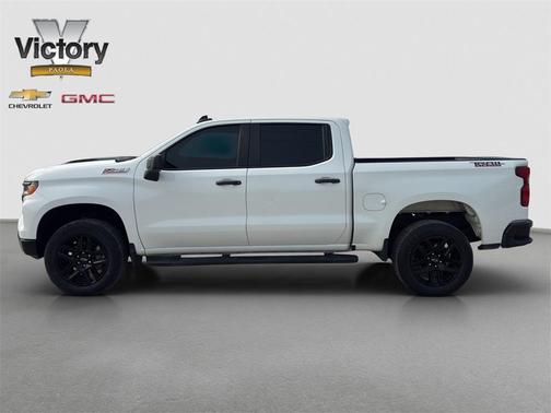 2022 Chevrolet Silverado 1500 Custom Trail Boss