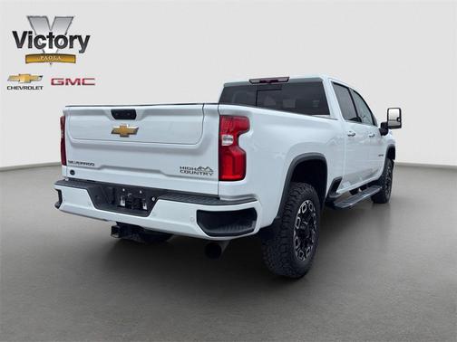 2022 Chevrolet Silverado 2500 High Country