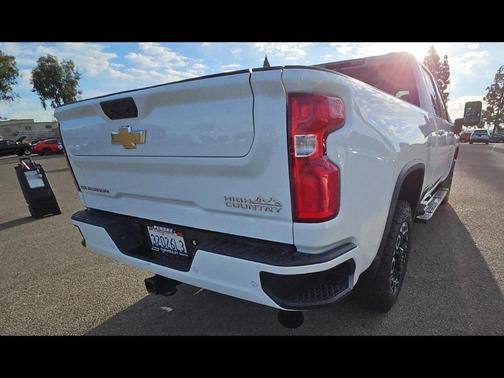 2022 Chevrolet Silverado 2500 High Country