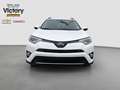 Super White 2017 Toyota RAV4 XLE