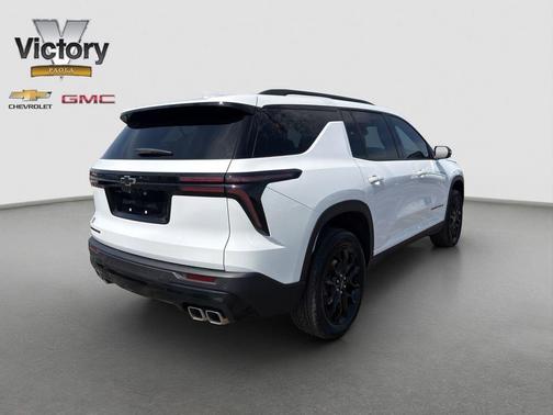 Summit White 2025 Chevrolet Traverse LT