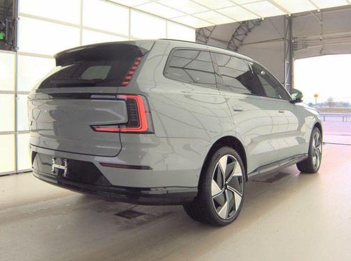 Vapour Grey Metallic 2025 Volvo EX90 Ultra, Twin Motor Performance, Fully electric, 7 Seats