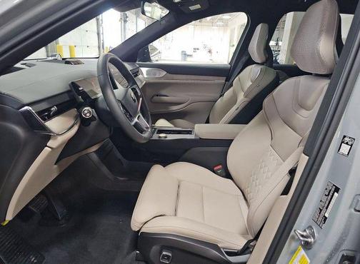 Vapour Grey Metallic 2025 Volvo EX90 Ultra, Twin Motor Performance, Fully electric, 7 Seats