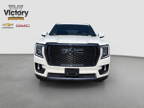 White Frost Tri-Coat 2023 GMC Yukon Denali Ultimate