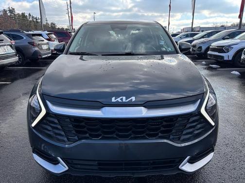 2023 Kia Sportage Hybrid LX AWD