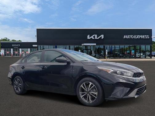 Aurora Black 2024 Kia Forte LXS IVT