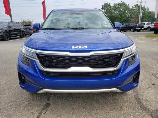 2023 Kia Seltos S IVT AWD
