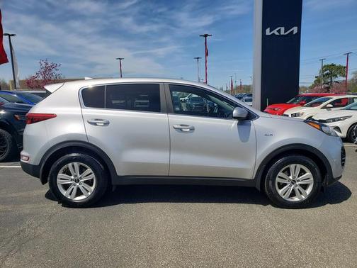 Sparkling Silver 2018 Kia Sportage LX AWD
