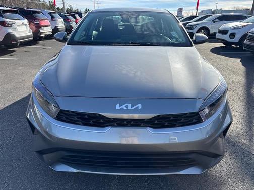 2023 Kia Forte LXS IVT