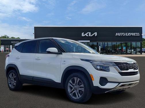 2023 Kia Seltos LX IVT AWD