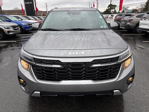 2024 Kia Seltos S IVT AWD