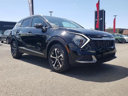 Ebony Black 2024 Kia Sportage EX AWD