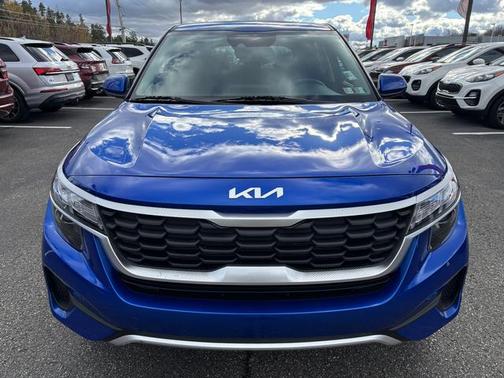 2023 Kia Seltos LX IVT AWD