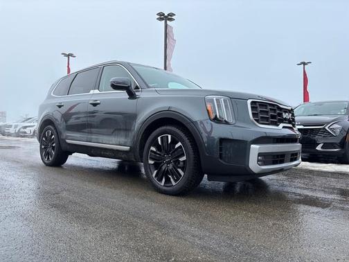 Gravity Gray 2023 Kia Telluride SX AWD SUV