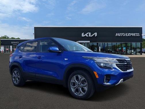 Neptune Blue 2024 Kia Seltos LX IVT AWD