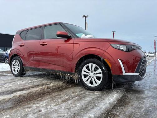2023 Kia Soul LX IVT