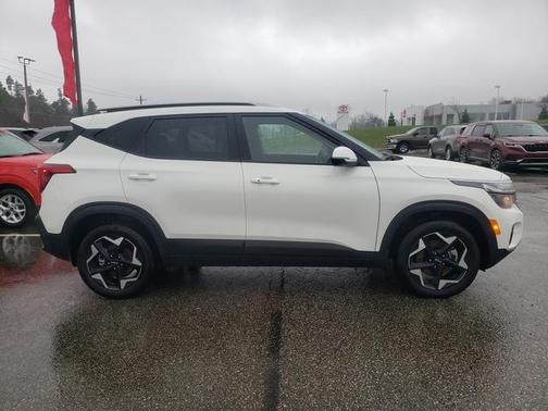 2025 Kia Seltos S IVT AWD