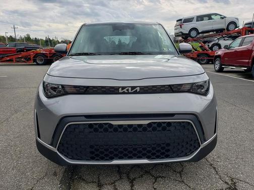 2024 Kia Soul LX IVT